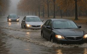 В Керчи асфальт смыло в канализацию