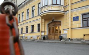 В Петербурге за применение перцового баллончика против чиновника возбудили дело