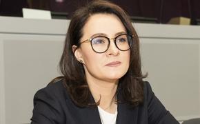 Верховная рада вызвала в парламент премьера Украины на фоне коррупционного скандала