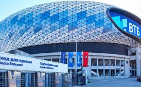 Сотрудники спортивной Арены чувствуют свою власть и нарушают личное пространство человека, выполняя инструкцию, противоречащую закону?