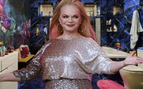 «Если бы каждый, кто меня сейчас грязью поливает, отправил этой несчастной женщине по сто рублей, то и проблемы бы не было»