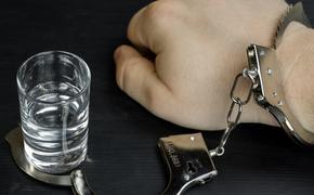 ТАСС: Боец ММА Исмаилов задержан по подозрению в осквернении памятника ветеранам МЧС