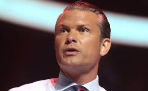 Шеф Пентагона: США не допустят размещения вражеского оружия в Западном полушарии