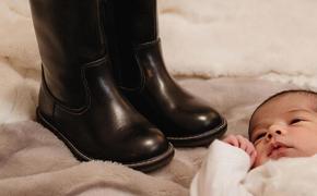 Мигрантка за 10 тысяч рублей и новые сапоги продала новорождённого в Подмосковье