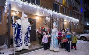 Священник Павел Островский раскритиковал мэрию Екатеринбурга за уступки мигрантам в новогоднем оформлении подъездов: Ветер дует от ваххабитского толка?
