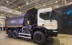 В Петербурге запустили серийный выпуск тяжелых внедорожников БАЗ