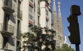 Барселоне вернут два исторических светофора