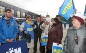 «Поезд Жириновского» сделал остановку в Биробиджане