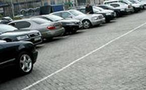 Москвичам предлагают вложиться в строительство парковок