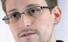 Эдвард Сноуден встретился с отцом