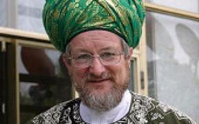 Патриарх Кирилл наградил муфтия Таджуддина орденом «Славы и чести»