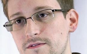 Опубликовано видео Эдварда Сноудена с вручения ему премии в Москве (ВИДЕО)
