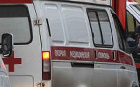 В Петербурге женщина погибла, спрыгнув из окна подъезда пятого этажа