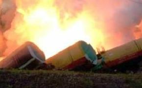 Канада: 13 цистерн с нефтью и сжижженным газом сошли с рельсов