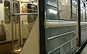 Машинист, выпавший из кабины в московском метро, нарушил технику безопасности