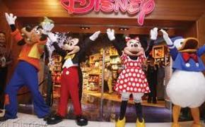 Walt Disney будет продавать российским детям сувениры и одежду