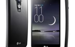 G Flex: смартфон, качели и Росомаха