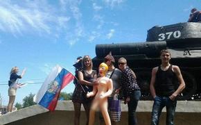 В Ставрополе осуждены осквернившие памятник "Танк Т-34"