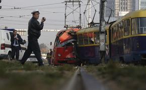 В Сараево трамвай протаранил другой, десятки пострадавших