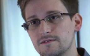 Песков: Сноуден в России рта против США не раскроет