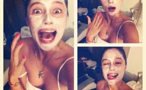 Актриса Наталья Рудова поделилась с поклонниками фото лица в косметической маске