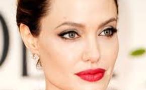 Снимок Анджелины Джоли без макияжа шокировал поклонников,ФОТО