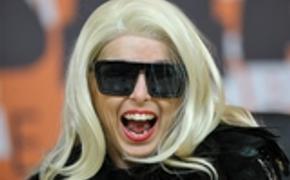 Леди Гага намерена в 2015 году спеть в космосе