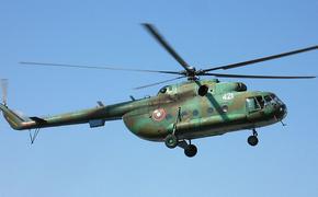 13 человек погибли при крушении военного вертолета Ми-17 в Индонезии