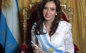 Президент Аргентины оправилась от травмы головы и снова в деле
