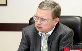 Михаил Делягин предупредил Януковича, что тот может сесть вместо Тимошенко