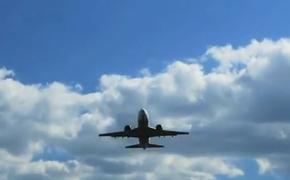 Самолет с  российскими туристами совершил вынужденную посадку