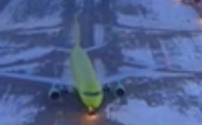 В Красноярске аварийно приземлился Boeing-757