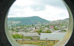 В Дагестане блокировали два дома с боевиками