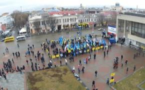 Крымчан отправили на подмогу Януковичу, сказав поддерживать «Беркут»