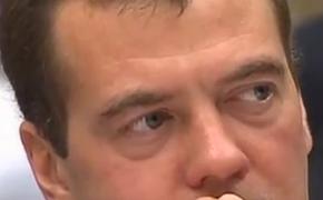 Медведев прибыл в Ростов, но не для встречи с Януковичем