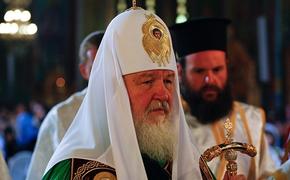 Патриарх Кирилл передал  военной ЮВО базе в Армении тысячи православных книг