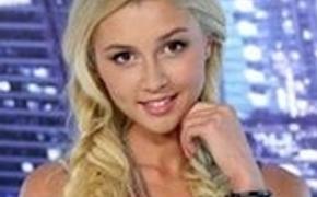 Анна Заворотнюк с новыми губами становится иконой силикона (ФОТО)