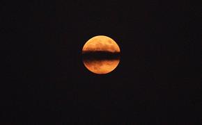 Астрологи напряглись: готовимся к Лунному затмению (ФОТО, ВИДЕО)