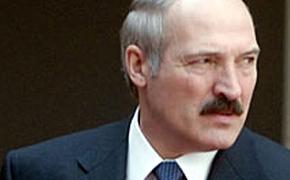 Лукашенко сел за руль белорусского народного автомобиля