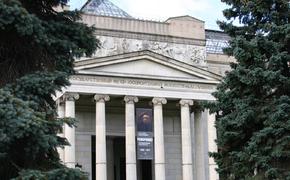 Российские музеи открыли двери для полуночников