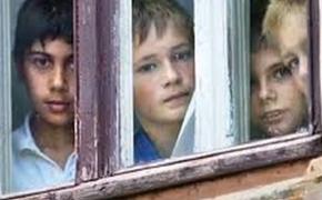 Из районов боевых действий на Луганщине эвакуируют детей, нужна помощь