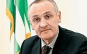 Парламент Абхазии требует отставки президента Александра Анкваба