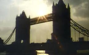 В Лондоне теплоход с 190 пассажирами врезался в Тауэрский мост