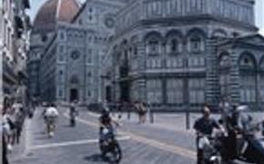 Во Флоренции,  у офиса Демпартии Италии, прогремел взрыв