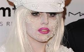 Леди Гага избавилась от огромного носа благодаря пластике (ФОТО)