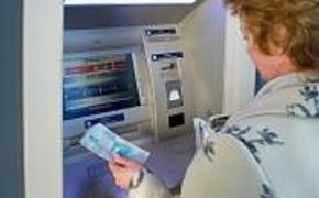 ЦБ утвердил создание оператора национальной системы платежных карт