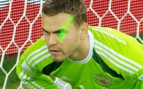 ФИФА оштрафовала Федерацию футбола Алжира за лазерную указку
