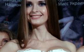 «Мисс Крыма» не может выбрать, какой стране дарить красоту