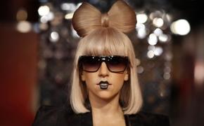 Леди Гага попросила слушателей заткнуться