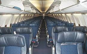 В Сочи пассажирский Boeing выкатился за взлетно-посадочную полосу
